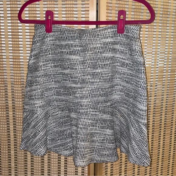 Loft Skirt - Picture 1 of 4